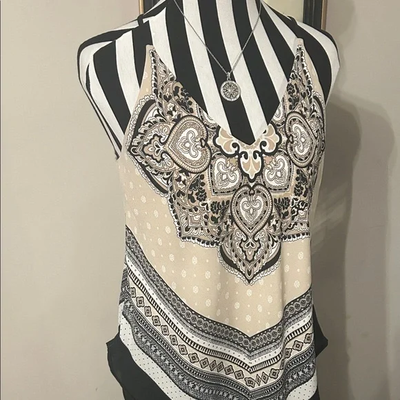 Chic Black and Cream Women's Camisole 3/$30 - Picture 2 of 3